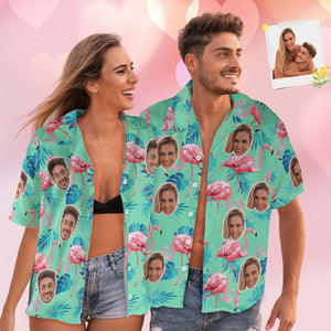 Hawaiihemd Mit Individuellem Gesicht, Flamingo-tropenhemd, Paar-outfit, Komplett Bedruckt Mit Grün Und Palmblättern - DePhotoBoxer