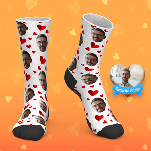 Benutzerdefinierte Love Heart Face Socken Bilder und Namen hinzufügen